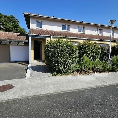 L'escale 2 Bedroom House With Terrace * Dax